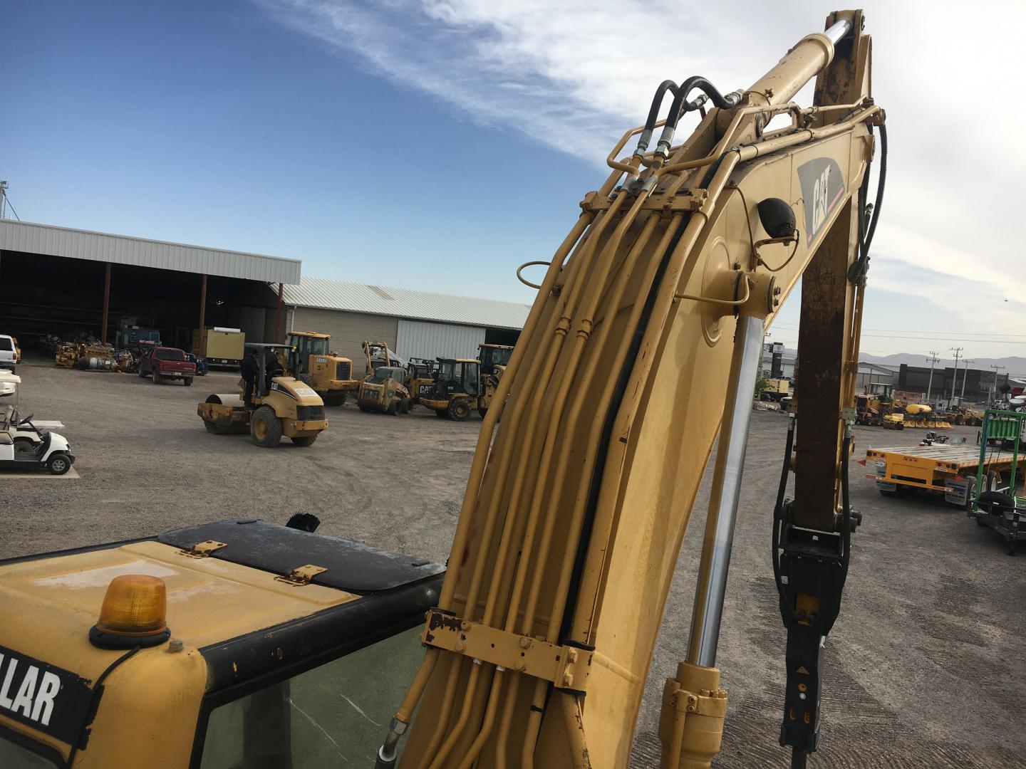 ./imagenes/INVOICE/2019/15381/EXCAVADORA 320C (27).JPG